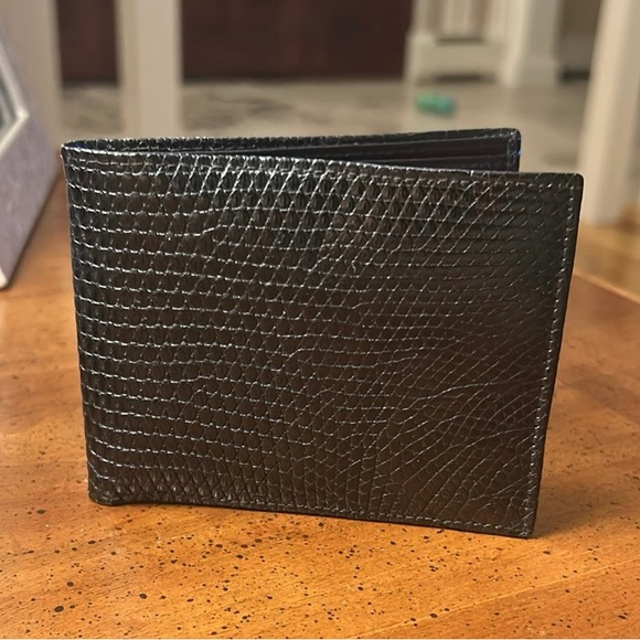 Vintage Bosca Bifold Wallet in Black Lizard Leather - Picture 1 of 5